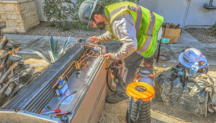 Refrigeration Unit Before Unstallation Commercial Service